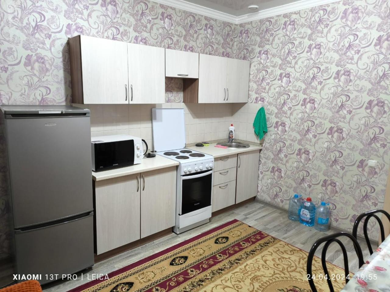 Уютная Квартира Комфорт Класса76 Astana Exterior foto